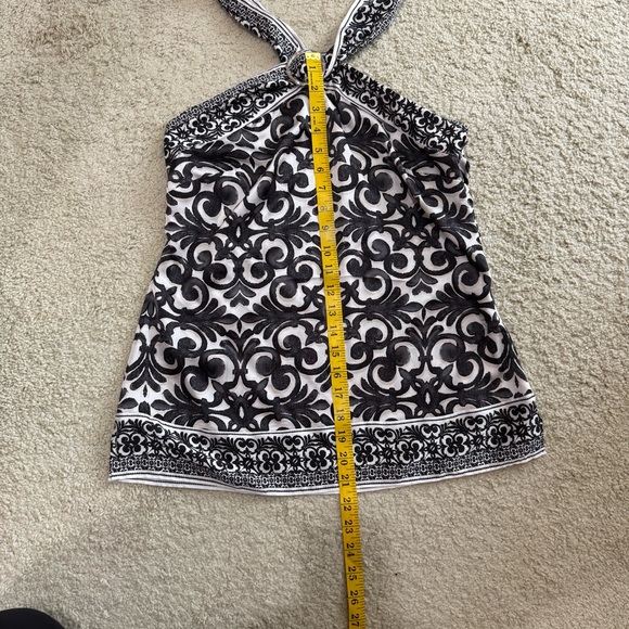 NWT White House Black Market Black and Cream Halter Top Size Small - Picture 2 of 15